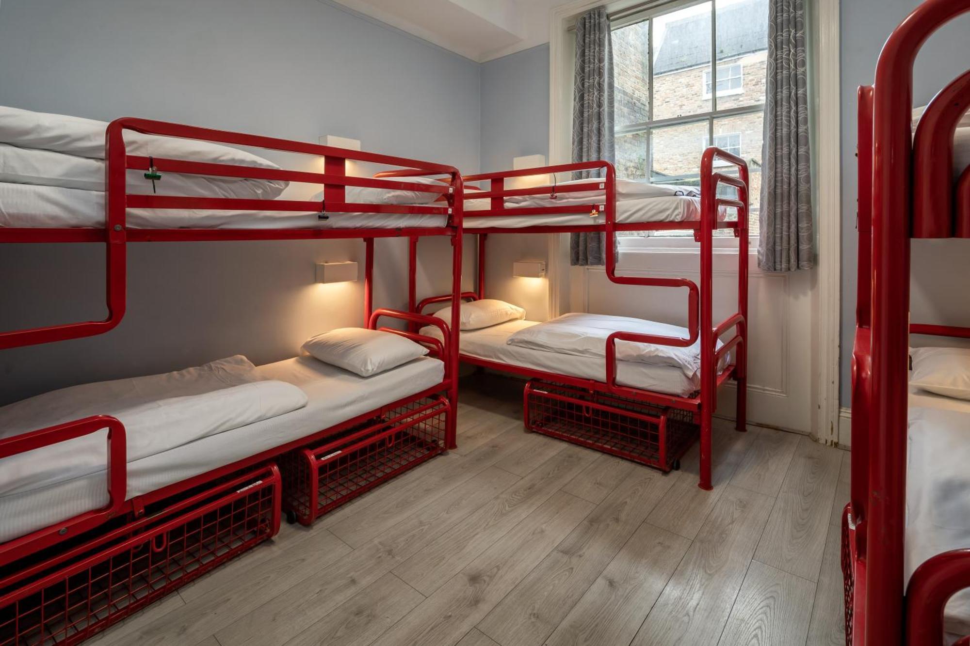 Astor Kensington Hostel Londra Exterior foto